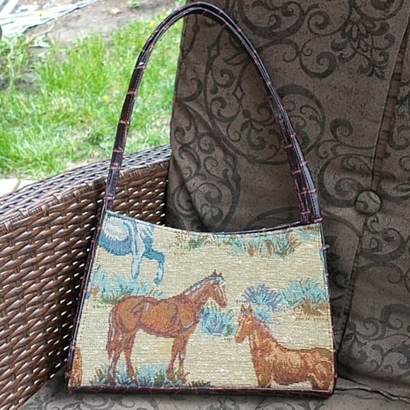 Handcrafted Leather Handbag & Wallet - Picture 3 of 17